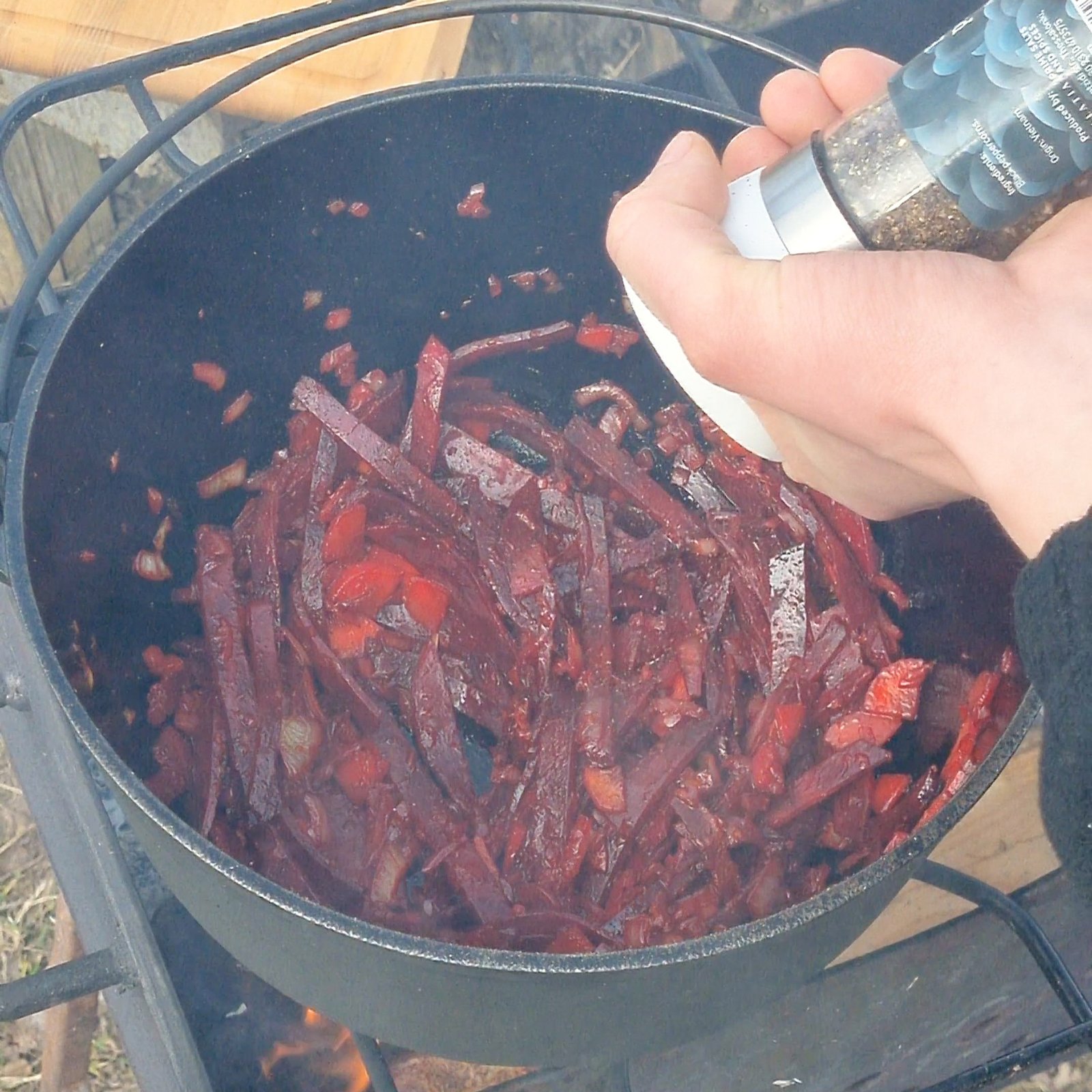 pipirai juodieji' pipirai juodieji'